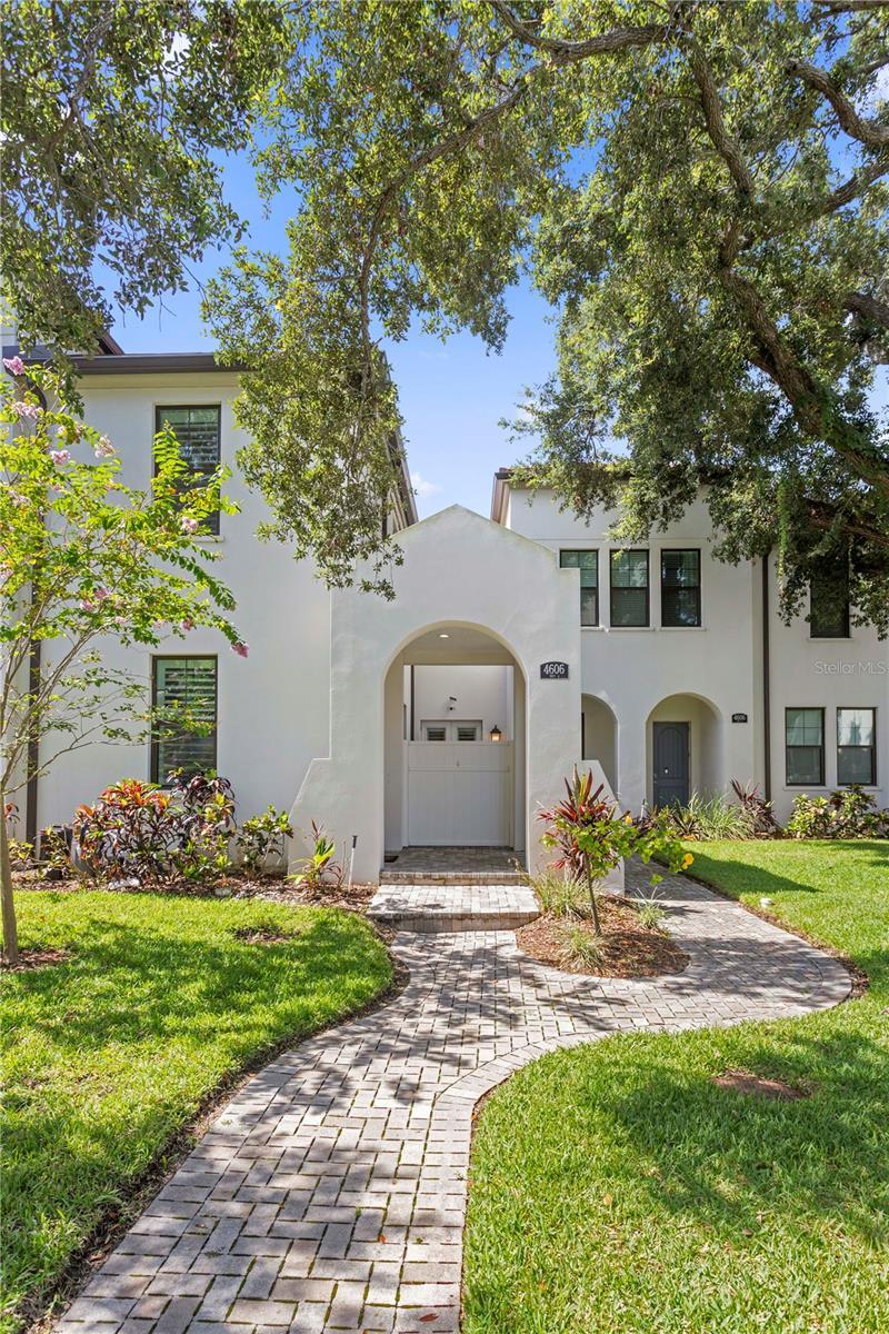 Property Photo: 4606 W Fig Street 4 FL 33609