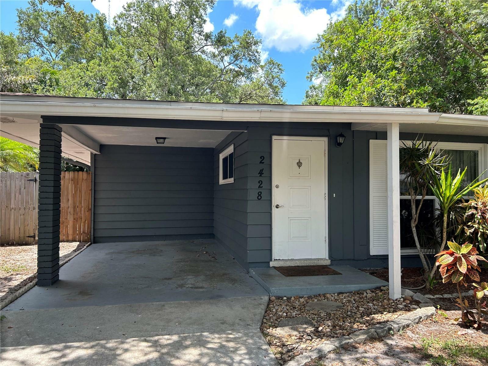 Property Photo:  2428 Waldemere Street  FL 34239 