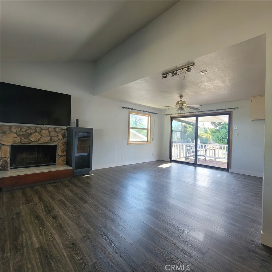 Property Photo:  19333 Ravenhill Road  CA 95467 