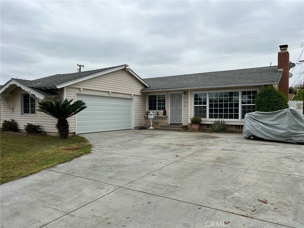 Property Photo:  4225 W Flower Avenue  CA 92833 