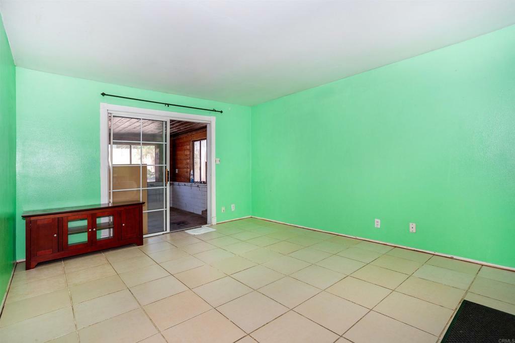 Property Photo:  4927 Luna Drive  CA 92057 