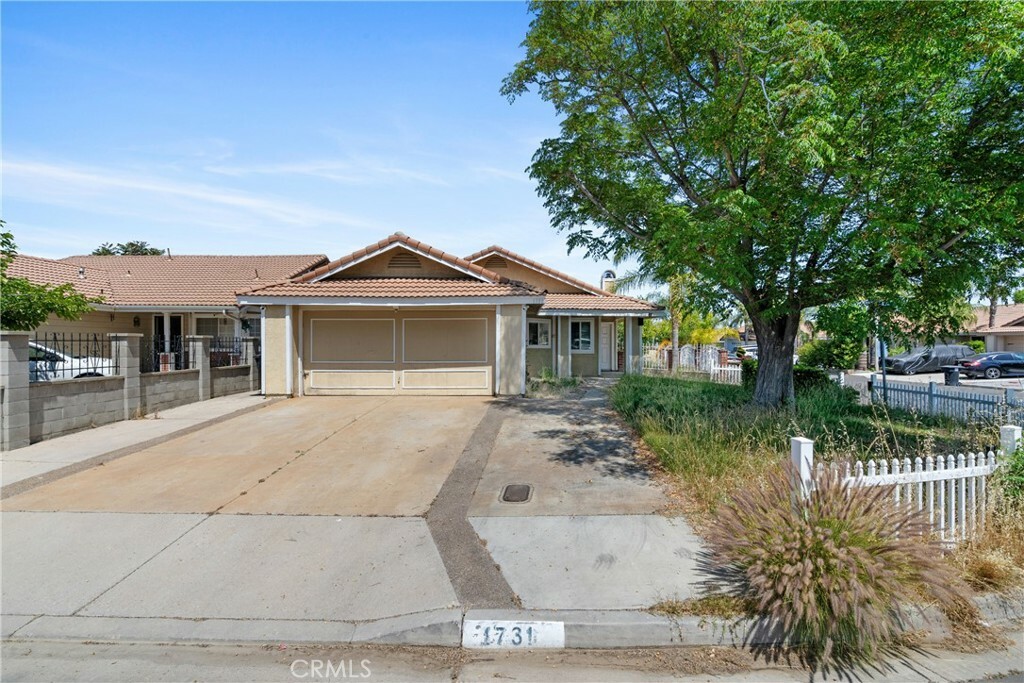 Property Photo:  1731 Sycamore Street  CA 92570 