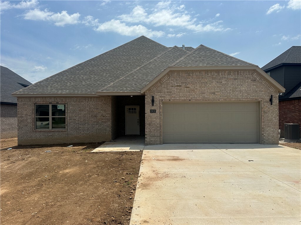 Property Photo:  1931 Lordsburg Court  AR 72712 