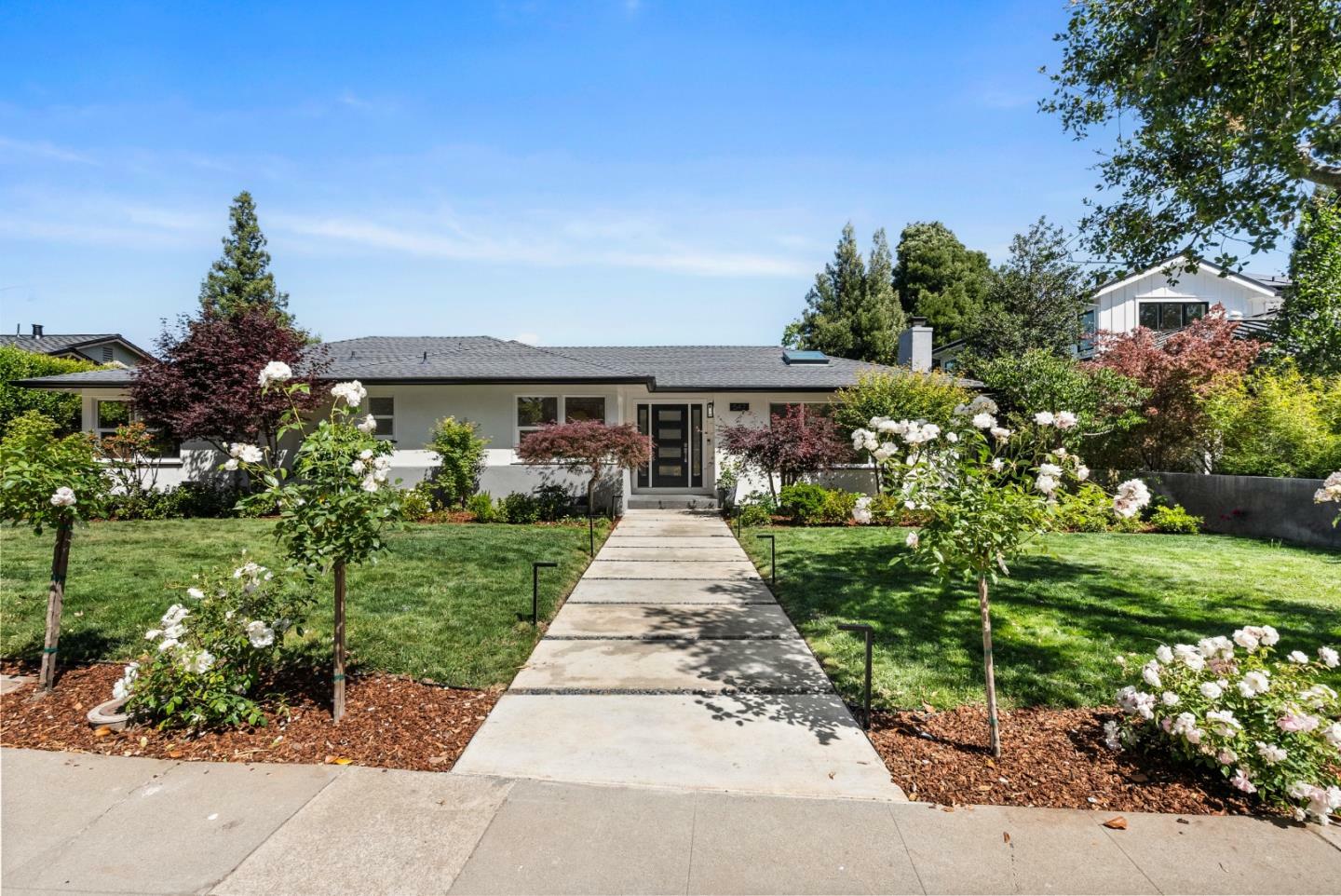 Property Photo:  547 Jefferson Drive  CA 94303 