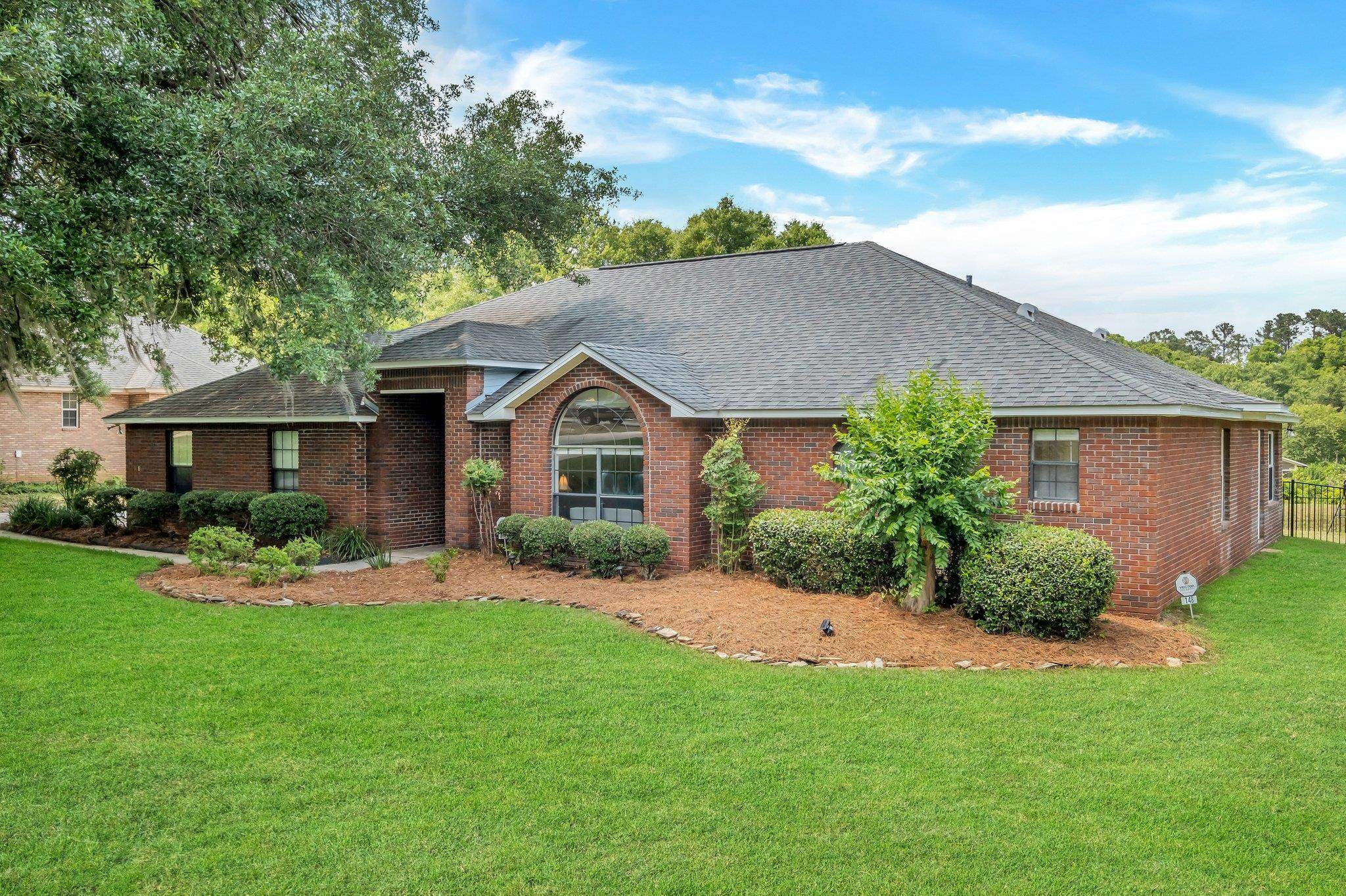 Property Photo:  148 Thistlewood Court  FL 32312 