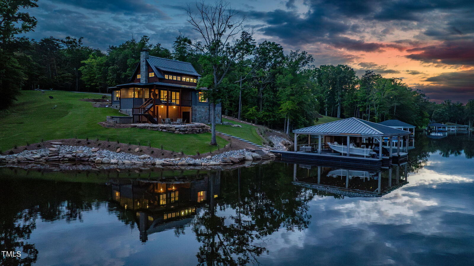 Property Photo: 471 Pinesborough Estates Road NC 27343