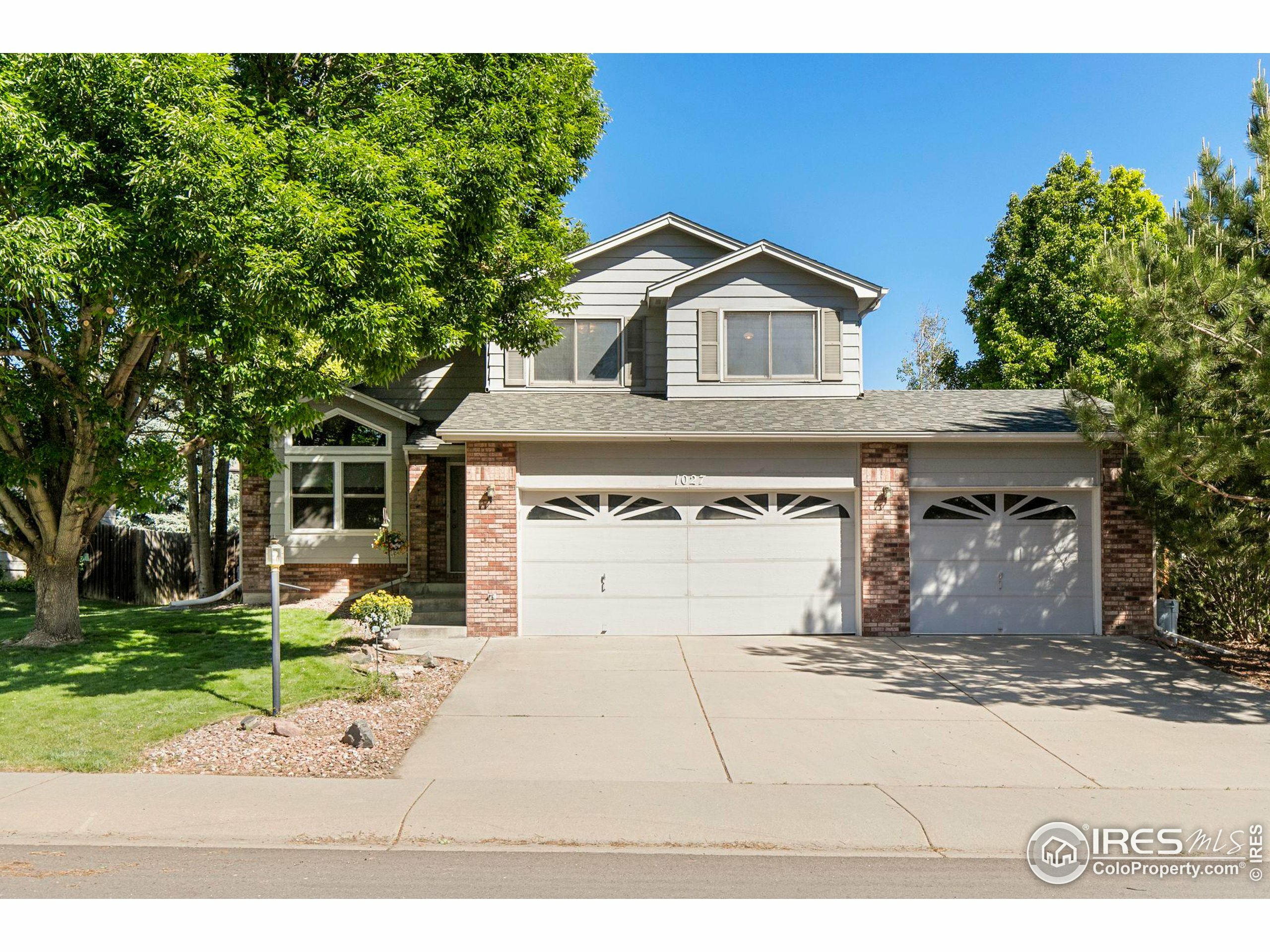 Property Photo:  1027 W 44th St  CO 80538 