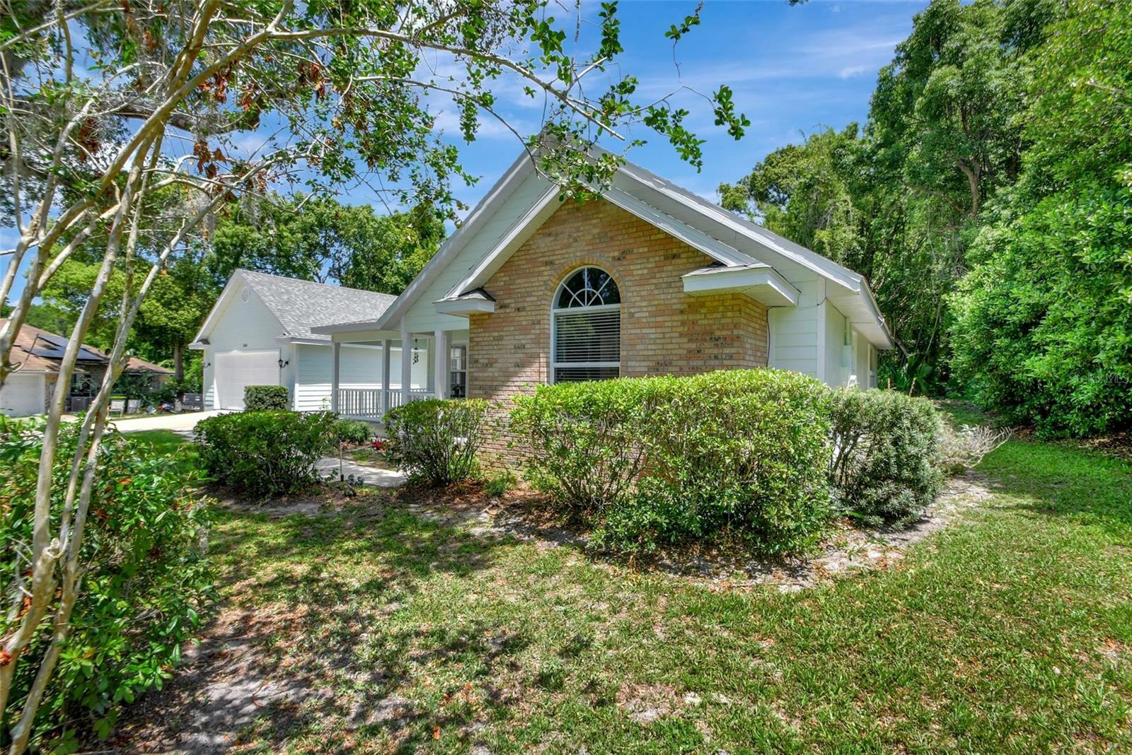 Property Photo:  1604 Kinnan Trail  FL 32720 