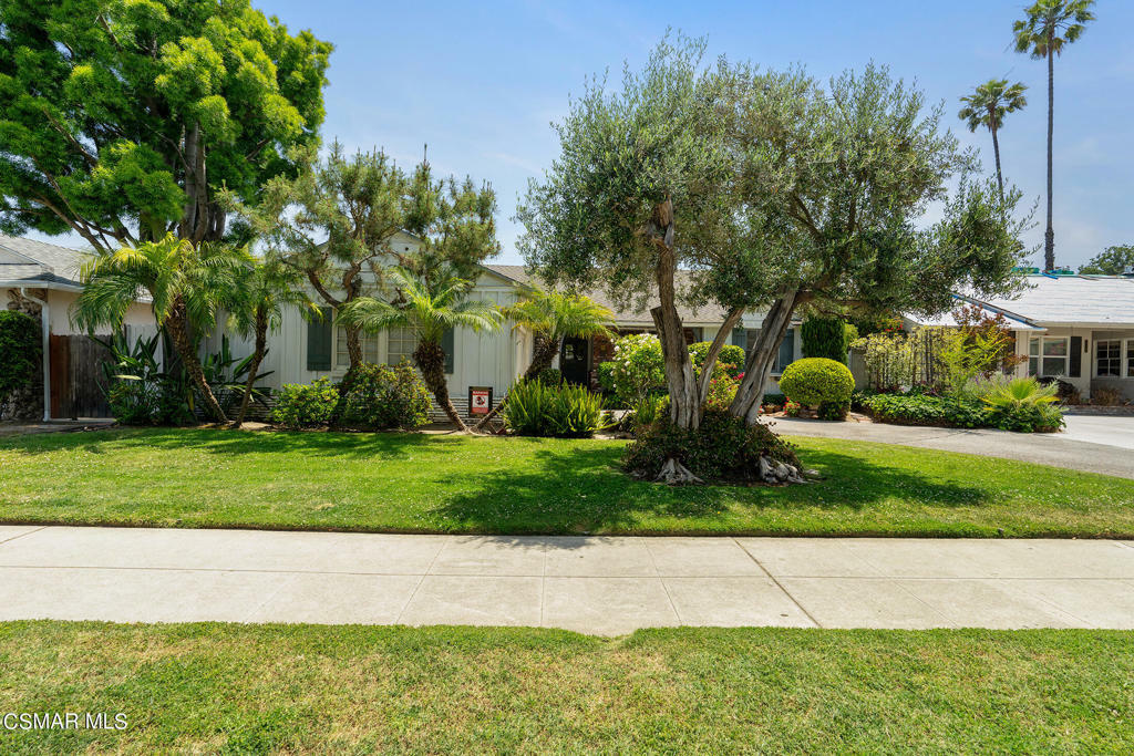 Property Photo:  12622 Sarah Street  CA 91604 