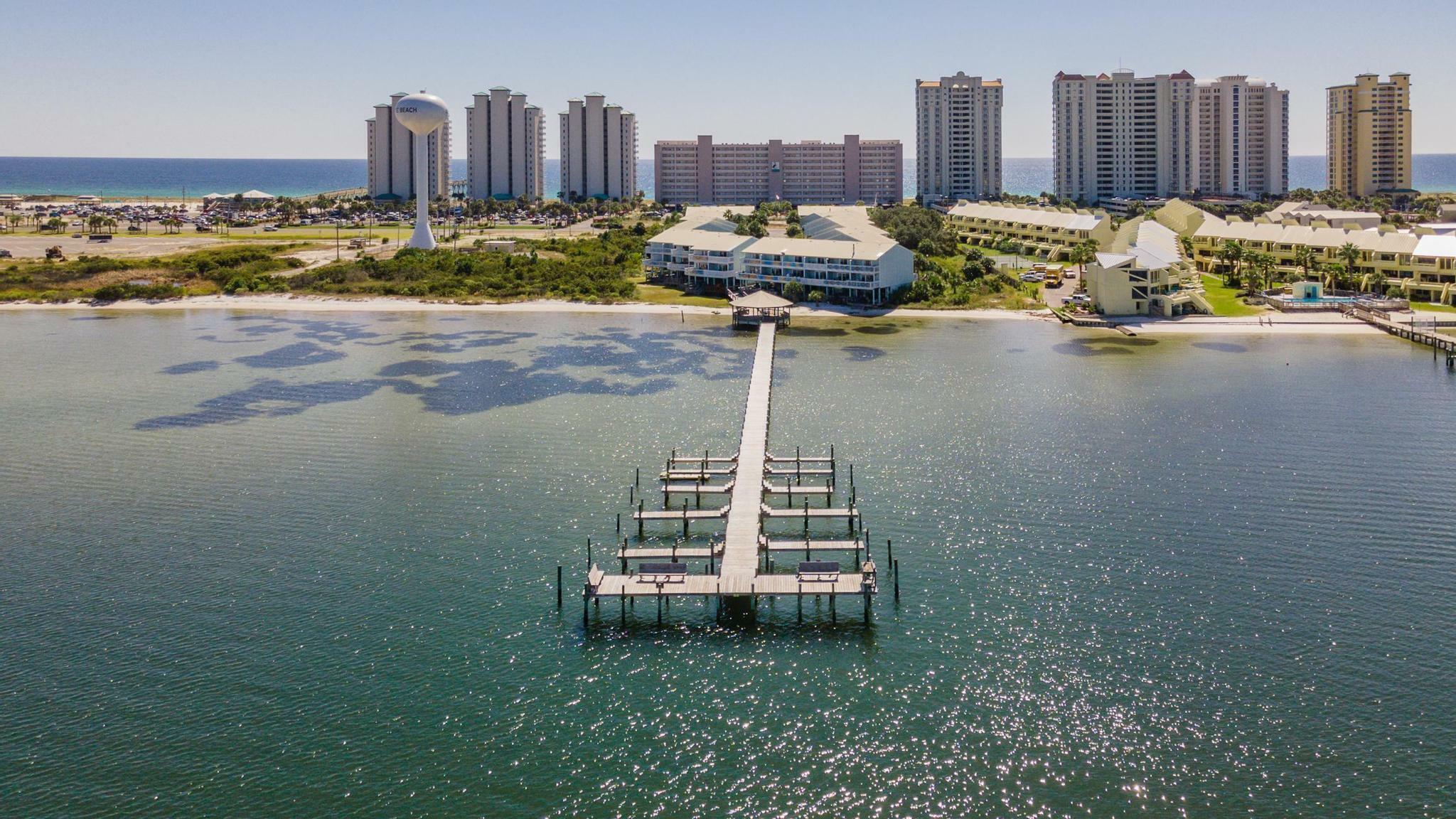 Property Photo:  8522 Gulf Boulevard 20  FL 32566 