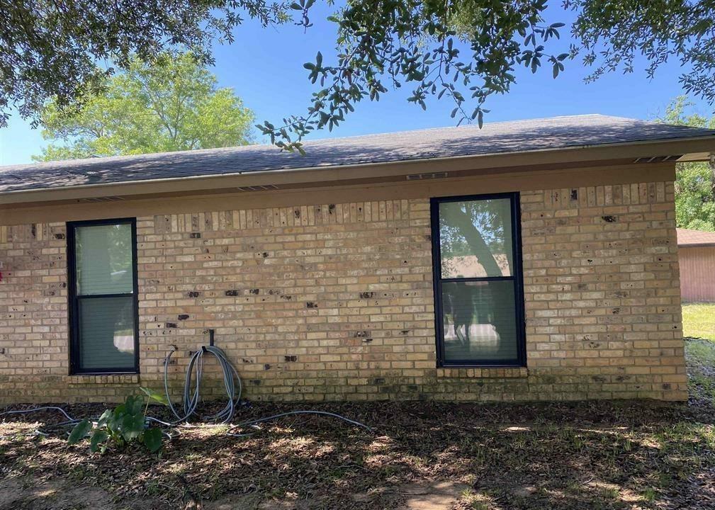 Property Photo:  213 Palm Drive  TX 75801 