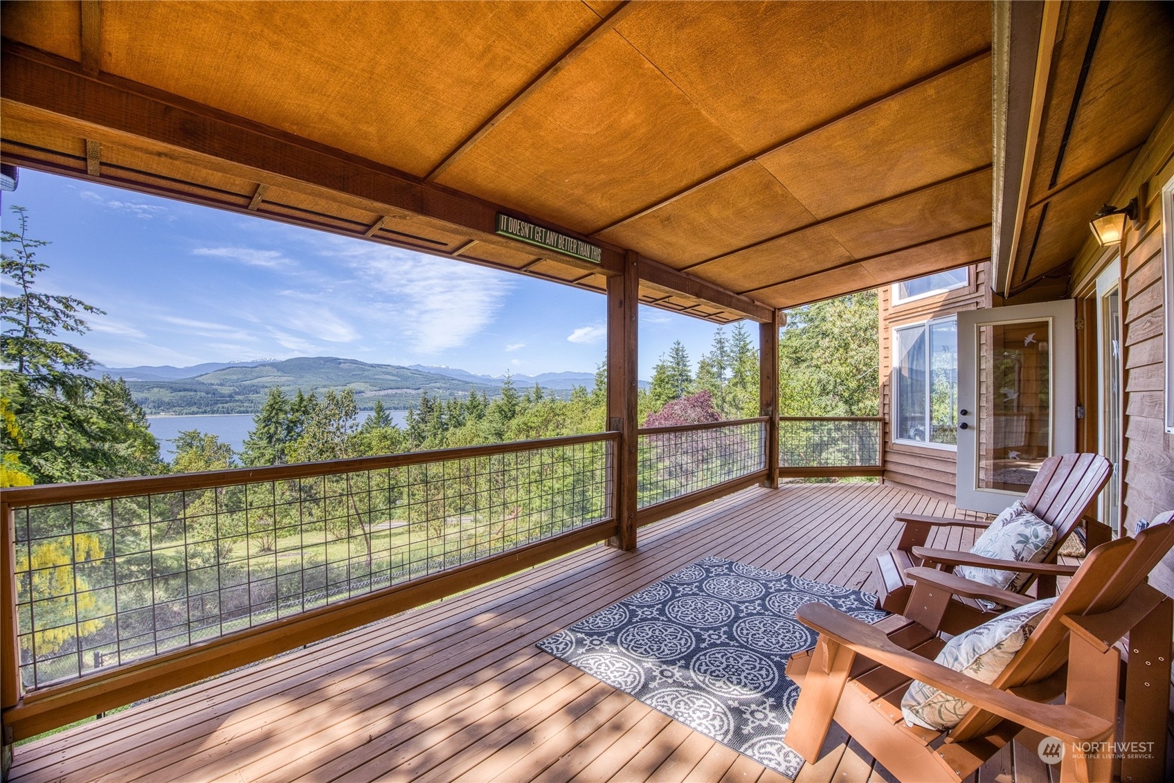 Property Photo:  604 Lane De Chantal  WA 98368 