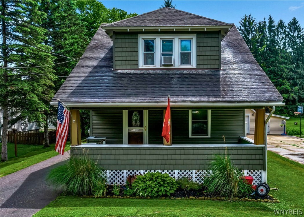 Property Photo: 1798 Davis Road NY 14170