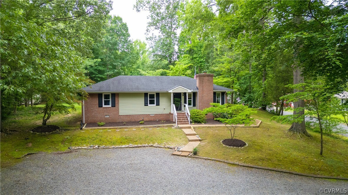 Property Photo:  6707 Washington Road  VA 23141 