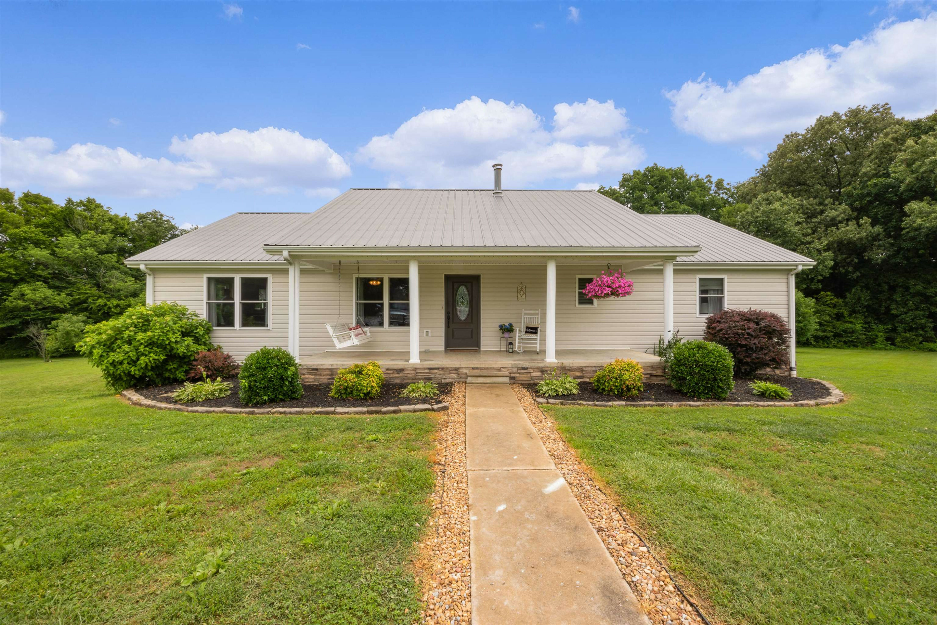 Property Photo:  413 Bradford Highway  TN 38369 