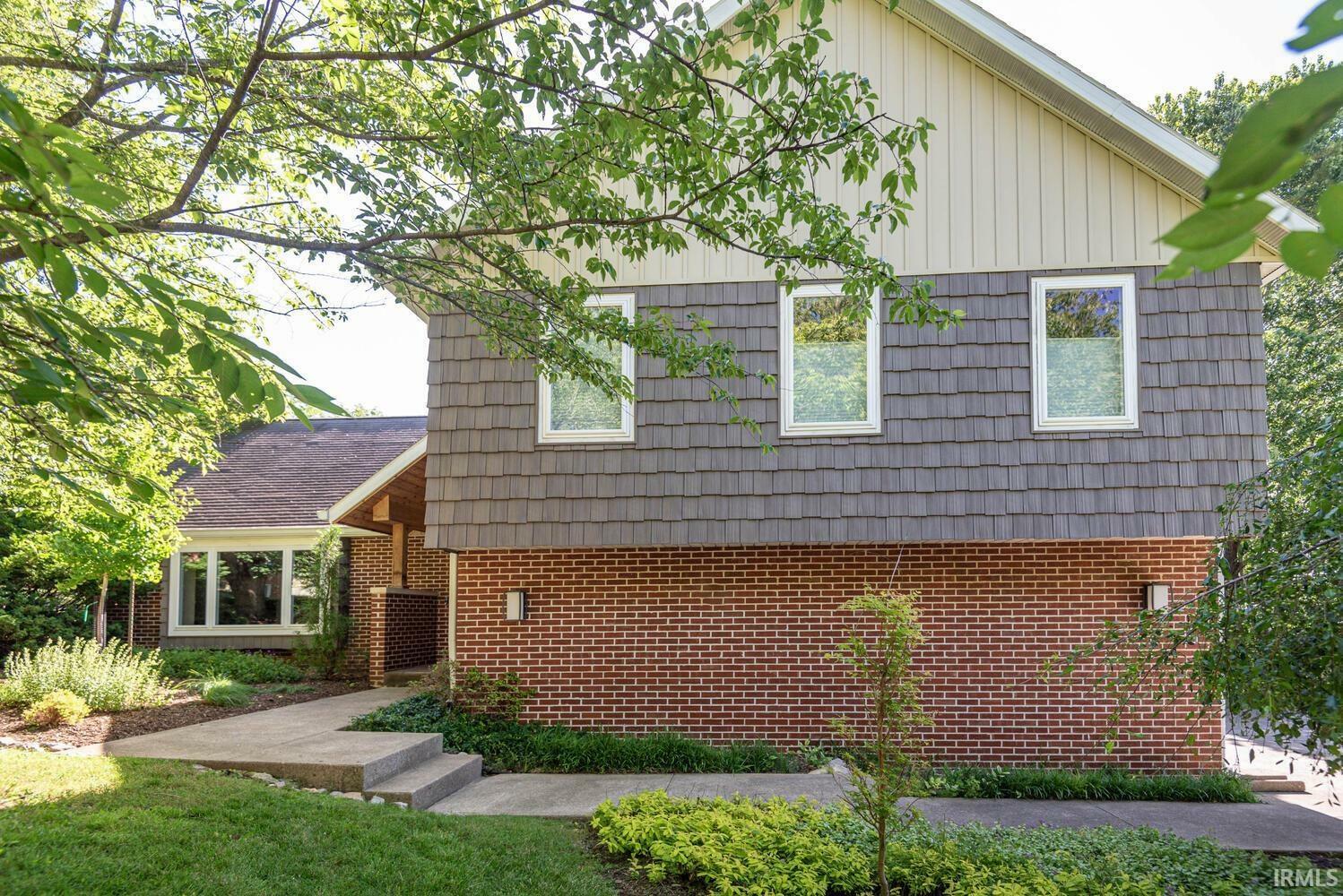 Property Photo:  3011 S Stratford Drive  IN 47401 