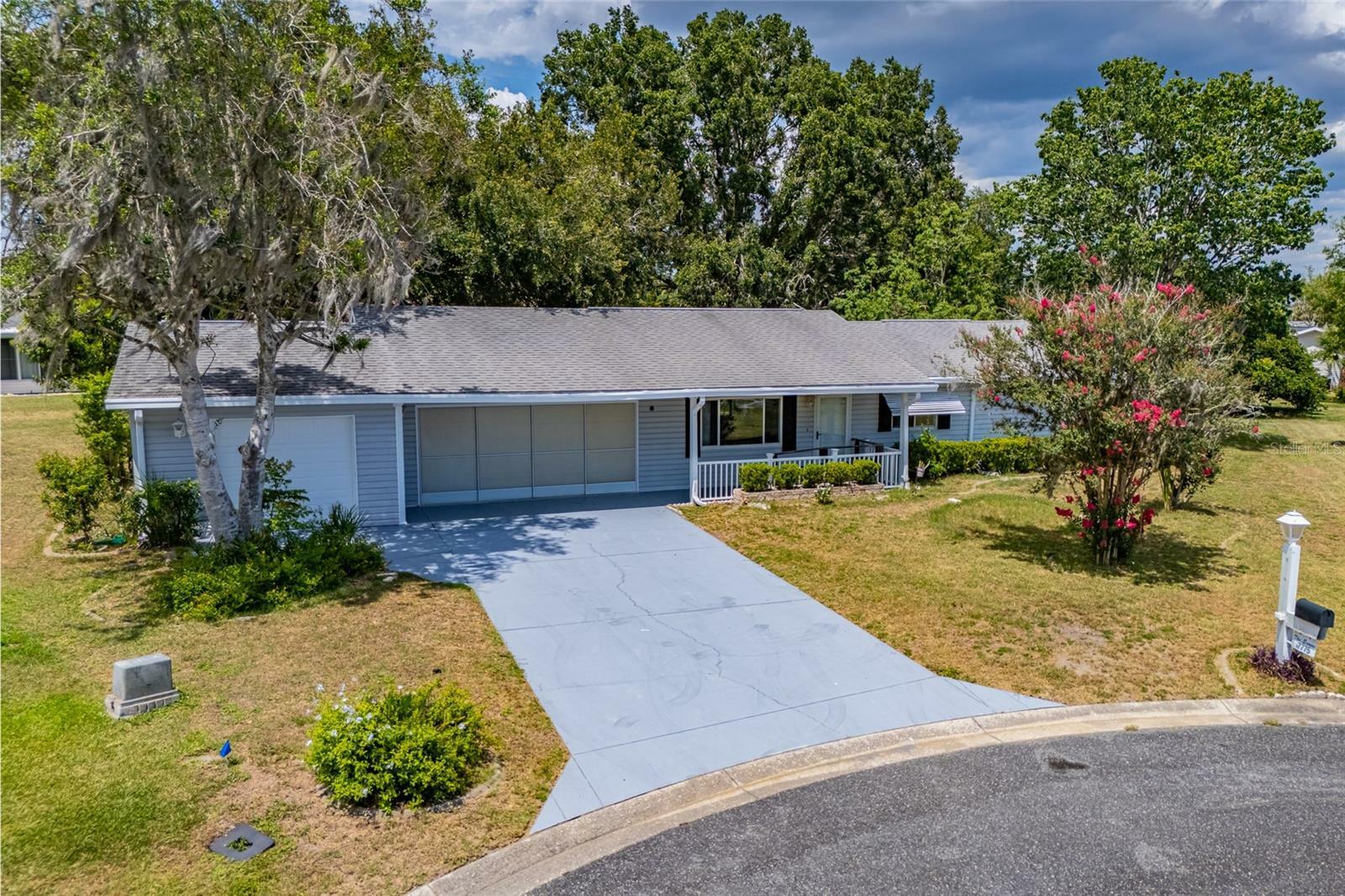 Property Photo: 17775 SE 101st Court FL 34491