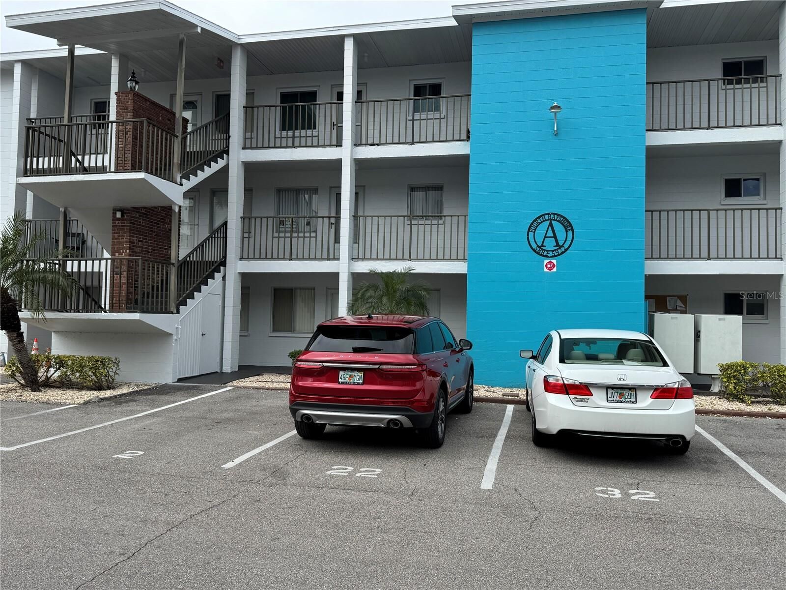 Property Photo:  5906 Garden Lane A22  FL 34207