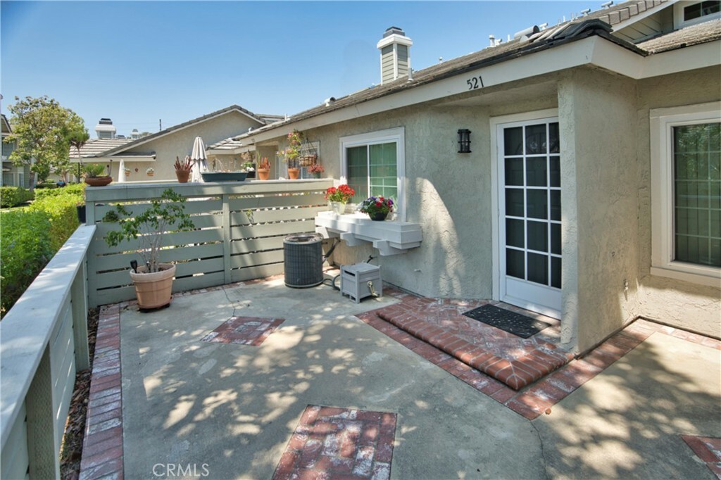 Property Photo:  521 N Clemson Drive 90  CA 92801 