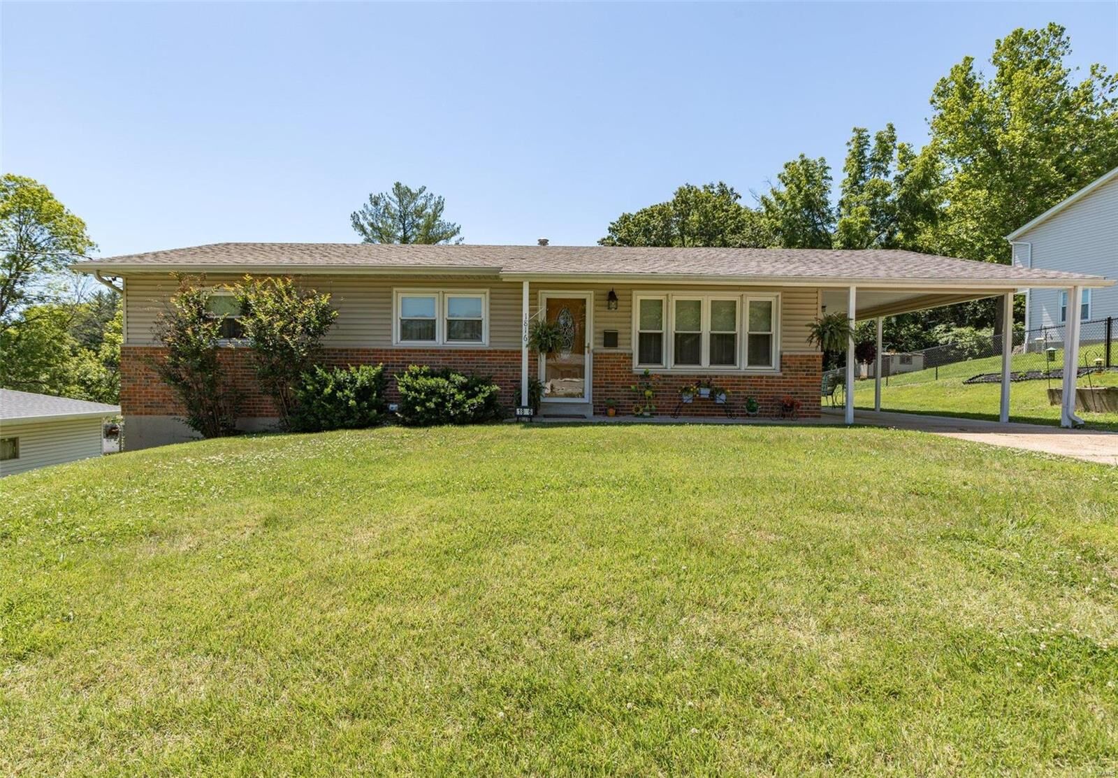 Property Photo: 1816 Orchard Lane MO 63028