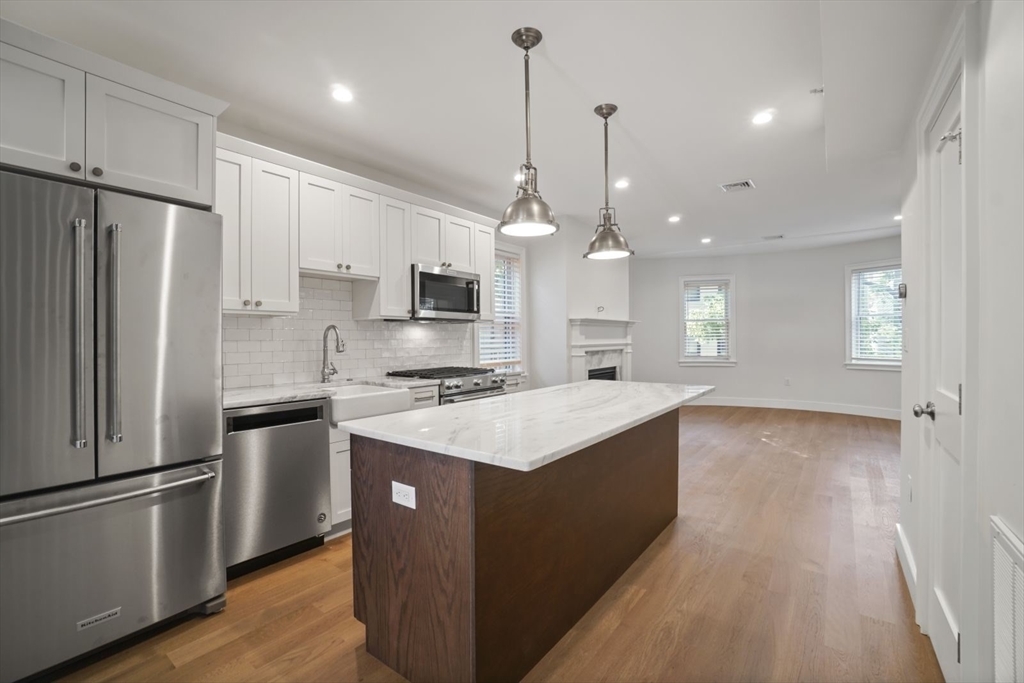 Property Photo: 4 Albion Pl 2 MA 02129