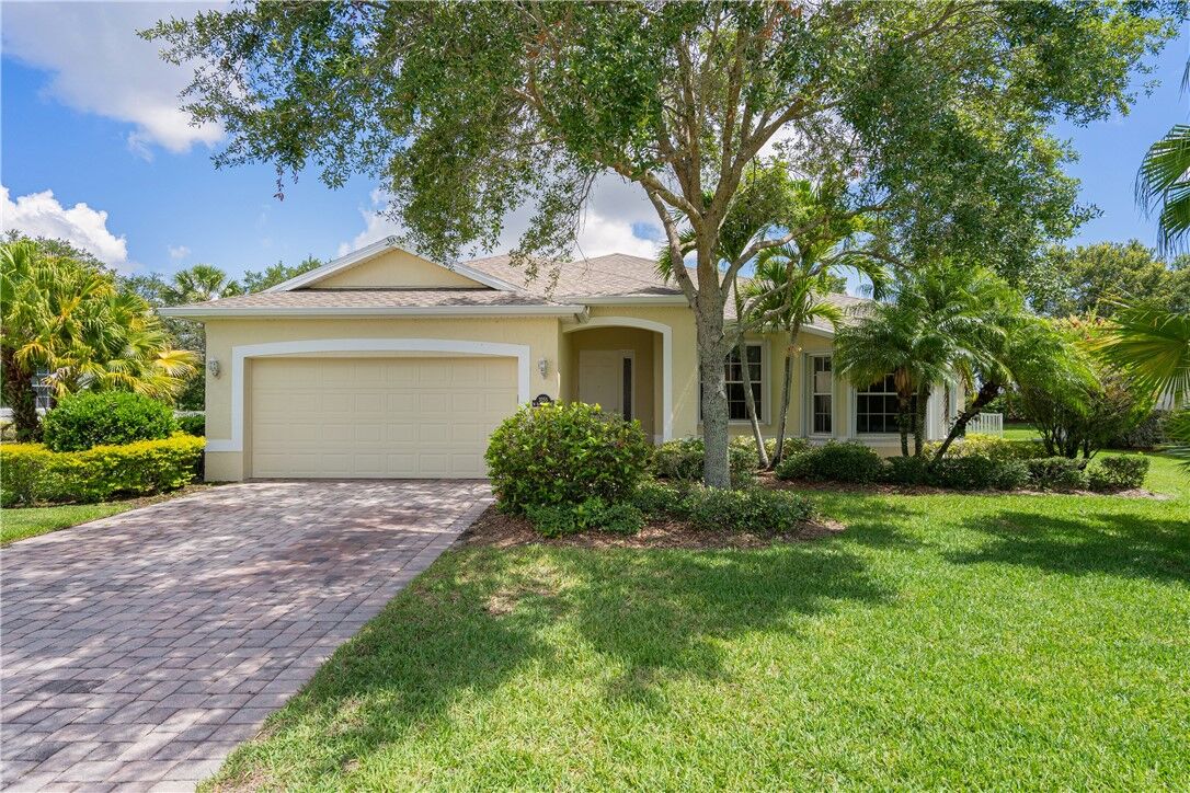 Property Photo:  3255 W Brookfield Way  FL 32966 