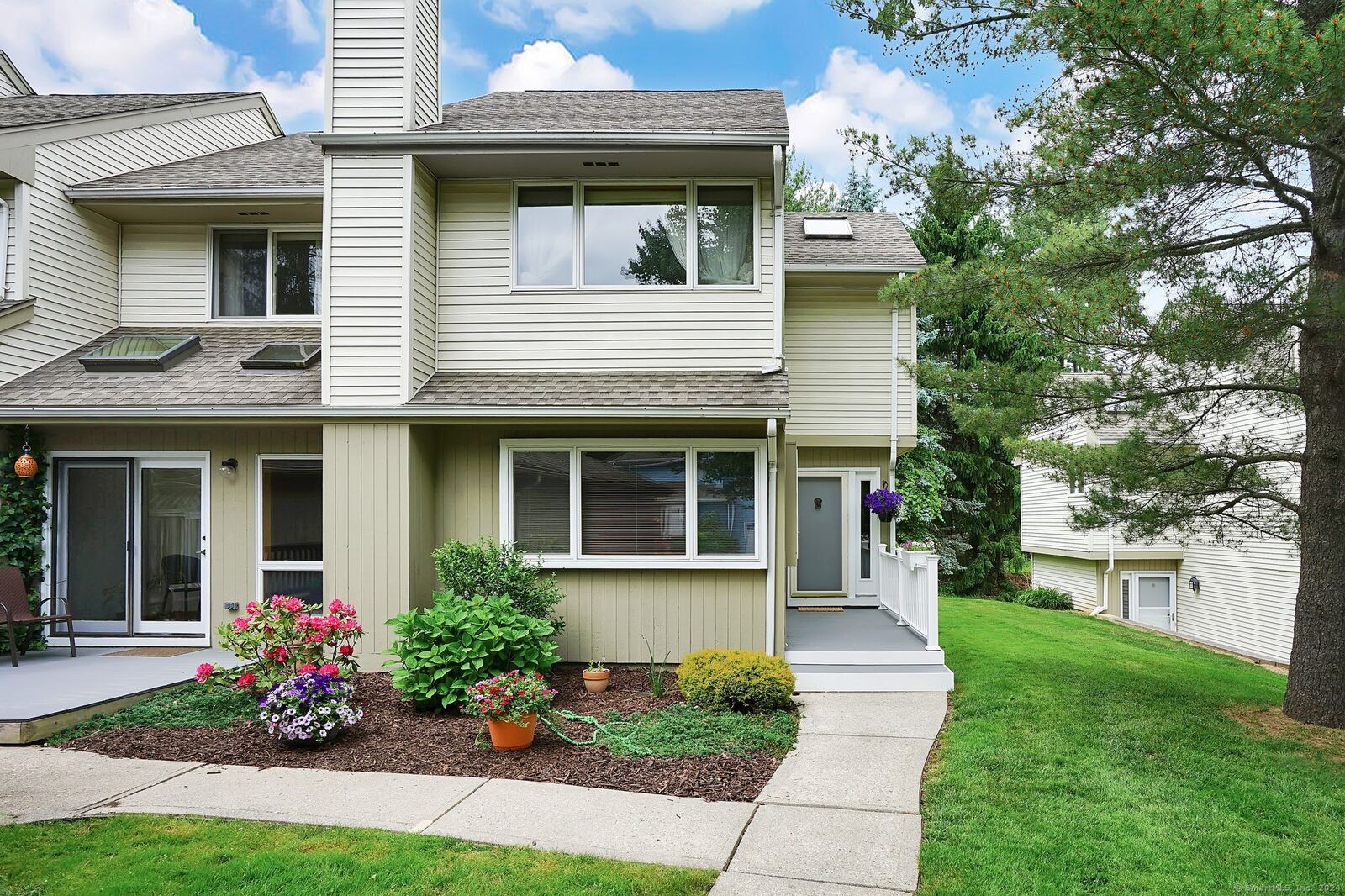 Property Photo:  210 East Bass Lane 210  CT 06078 