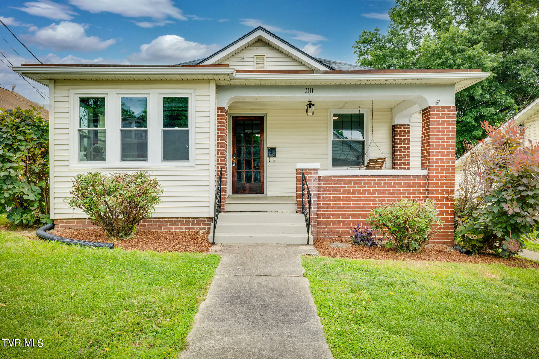 Property Photo:  1111 Broad Street  TN 37620 