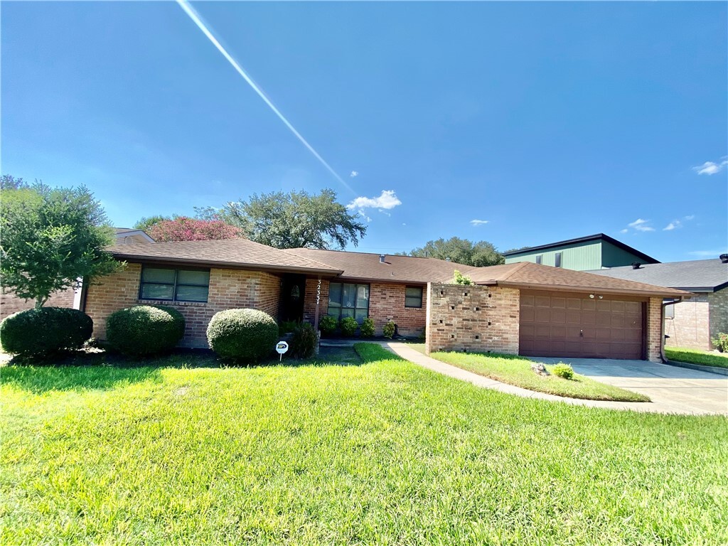 Property Photo: 3233 Harpers Ferry Street TX 78410