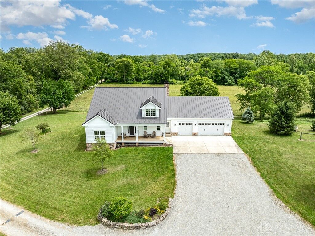 Property Photo: 1073 Long Road OH 45385