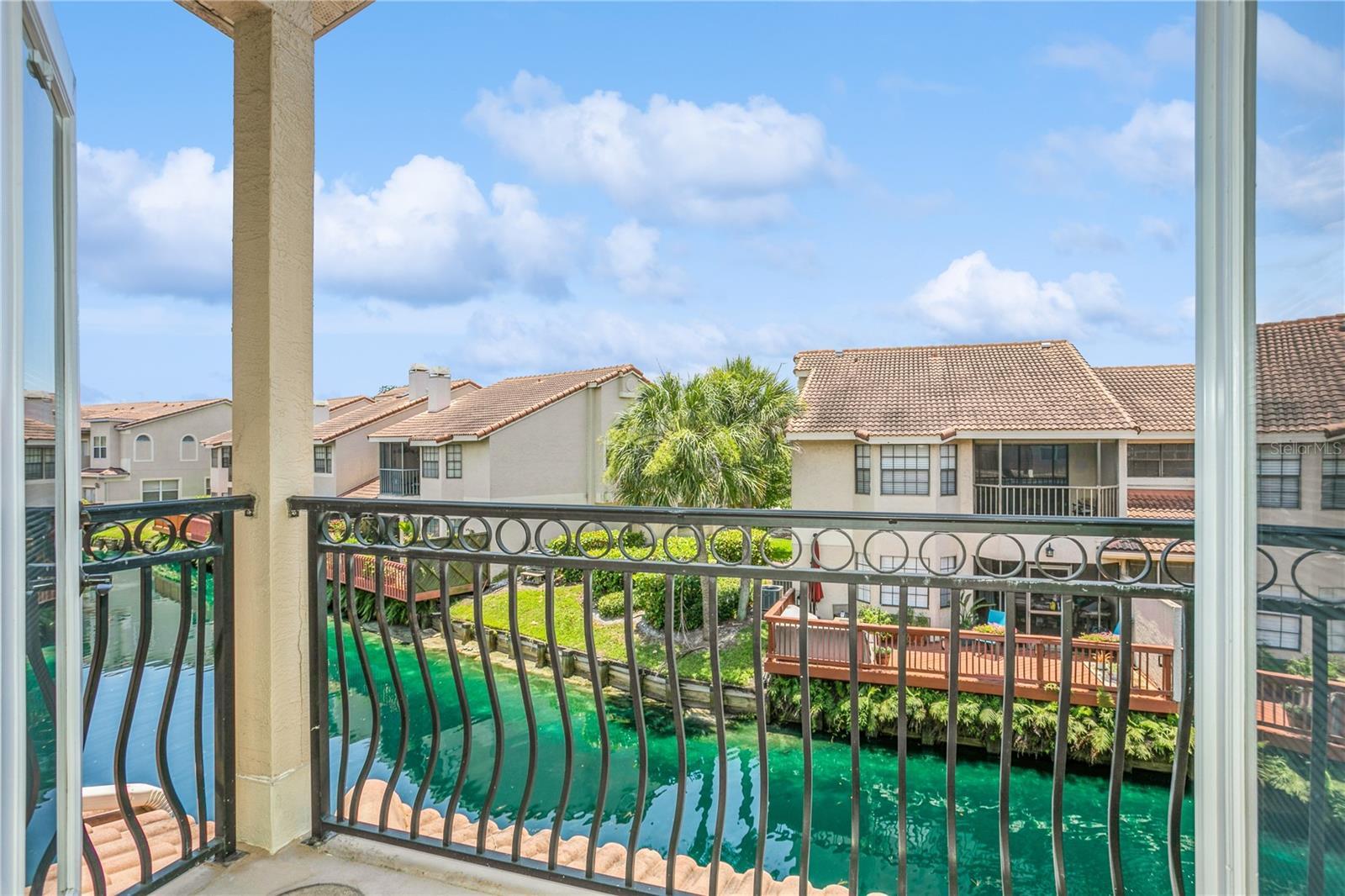 Property Photo: 10426 La Mirage Court FL 33615