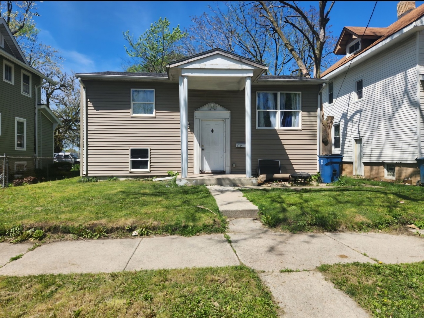 Property Photo:  185 N Taylor Avenue  IL 60901 