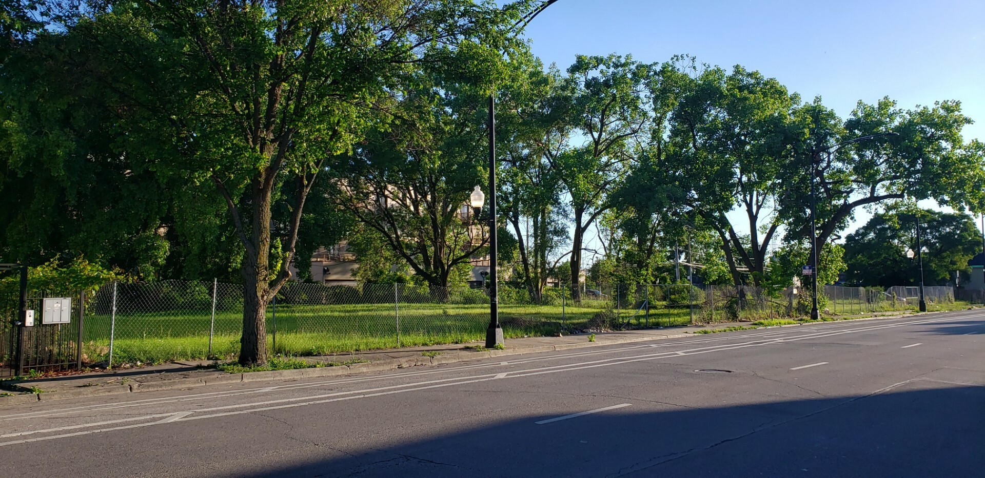 Property Photo:  2433 W Warren Boulevard  IL 60612 