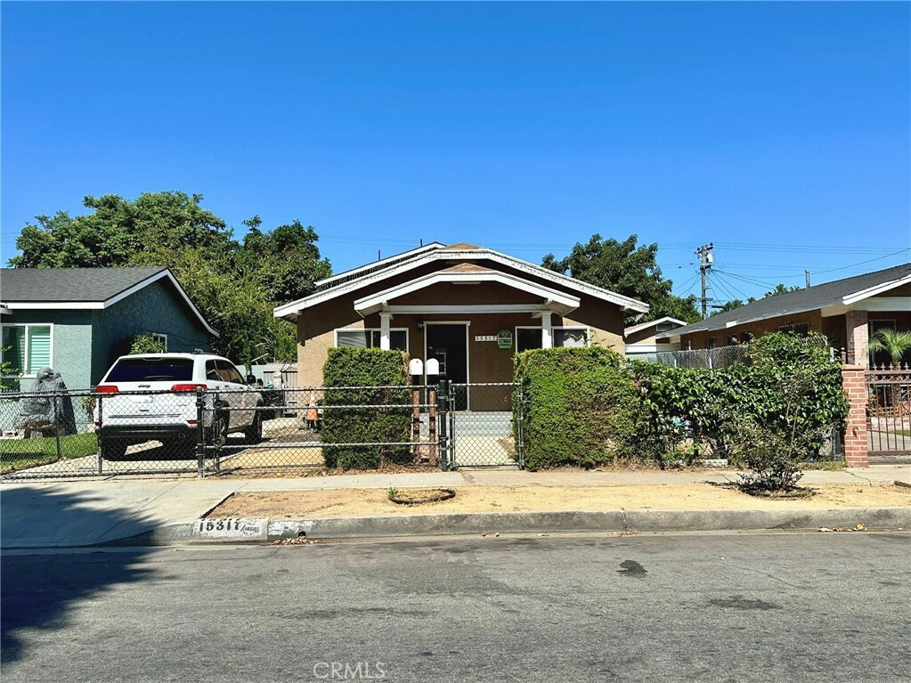 Property Photo:  15317 S Washington Avenue  CA 90221 