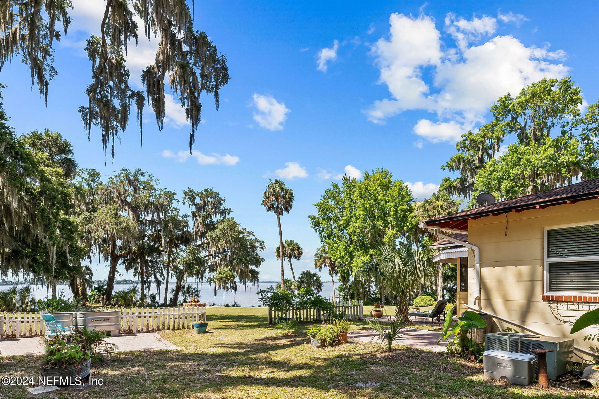 Property Photo:  235 W River Road  FL 32177 