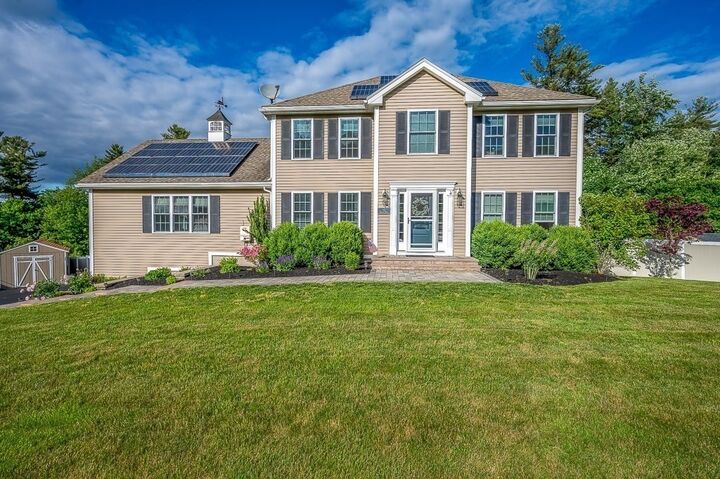 Property Photo:  10 Grizzly Dr  MA 01543 
