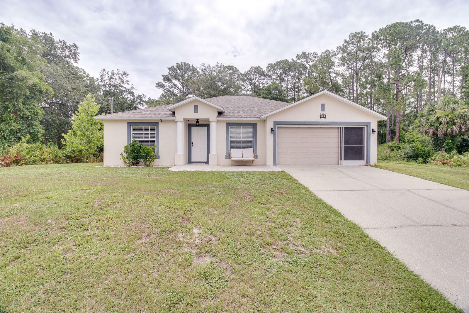 Property Photo:  633 Ridge Boulevard  FL 32724 