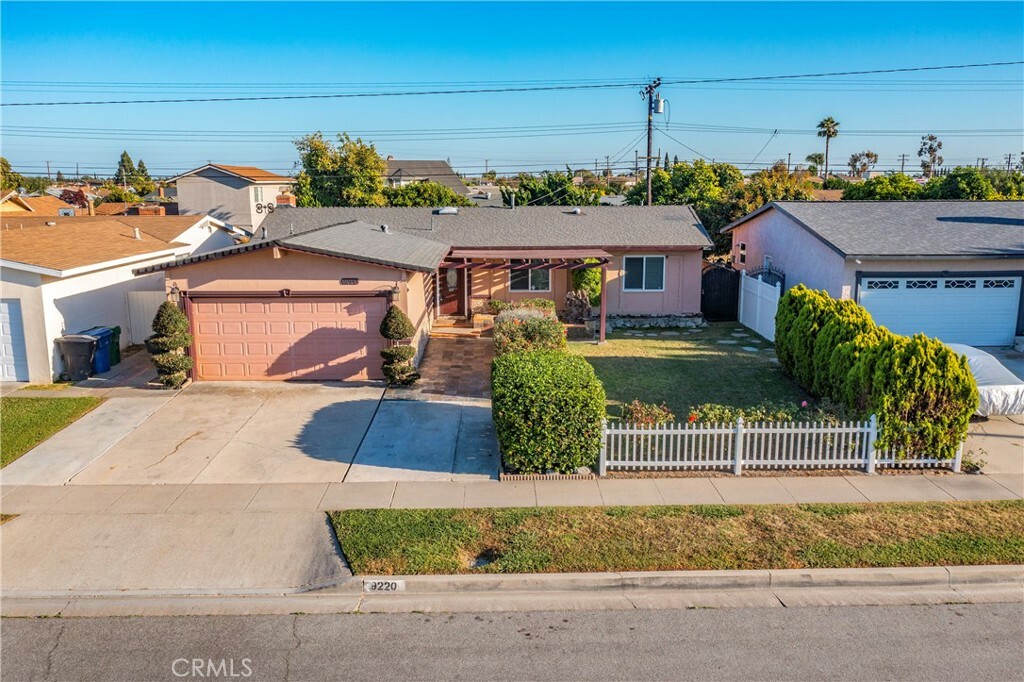 9220 Larkspur Drive  Westminster CA 92683 photo