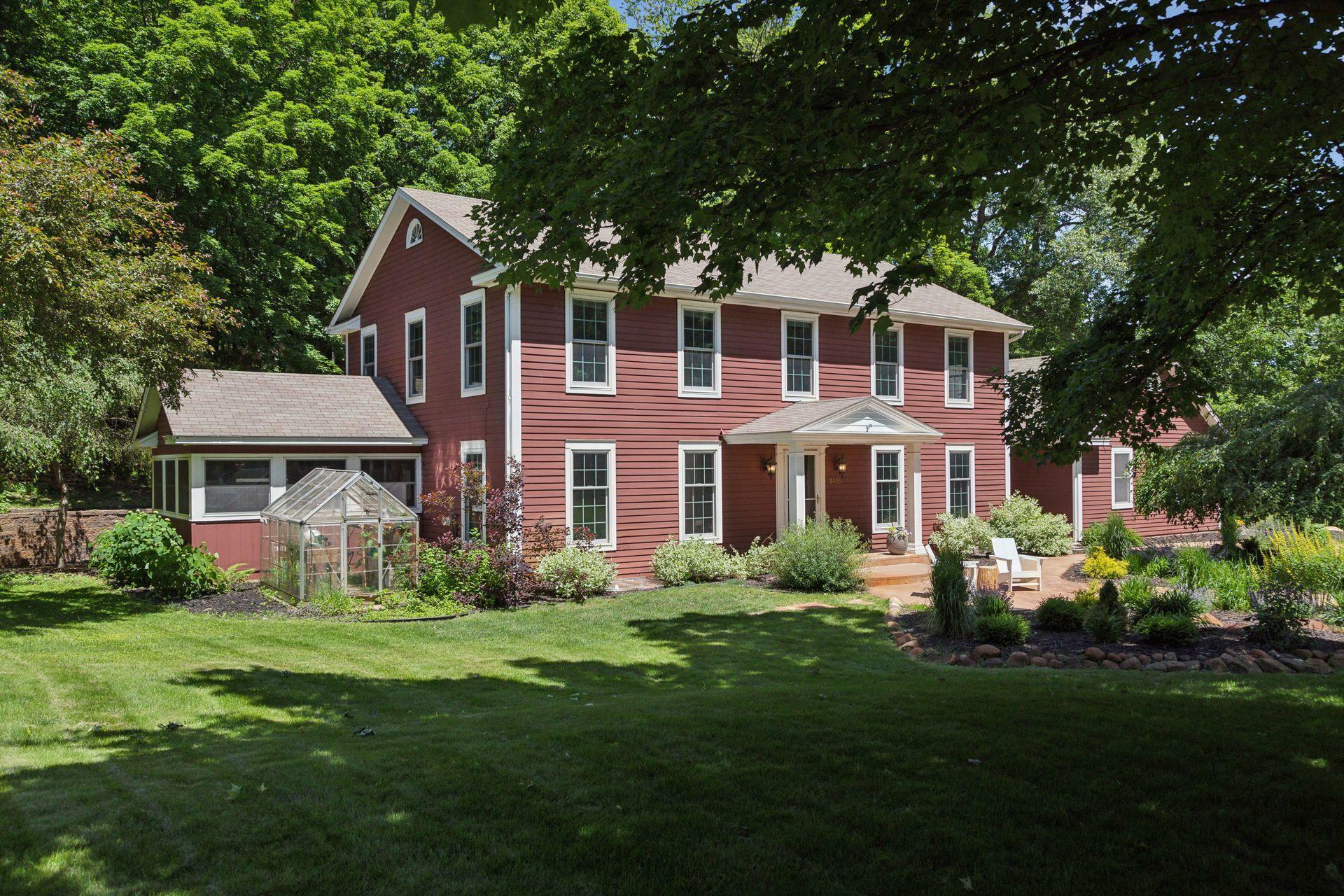Property Photo: 3925 Hillcrest Way MN 55391