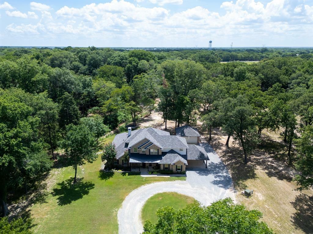 Property Photo: 443 County Road 1452 TX 75418