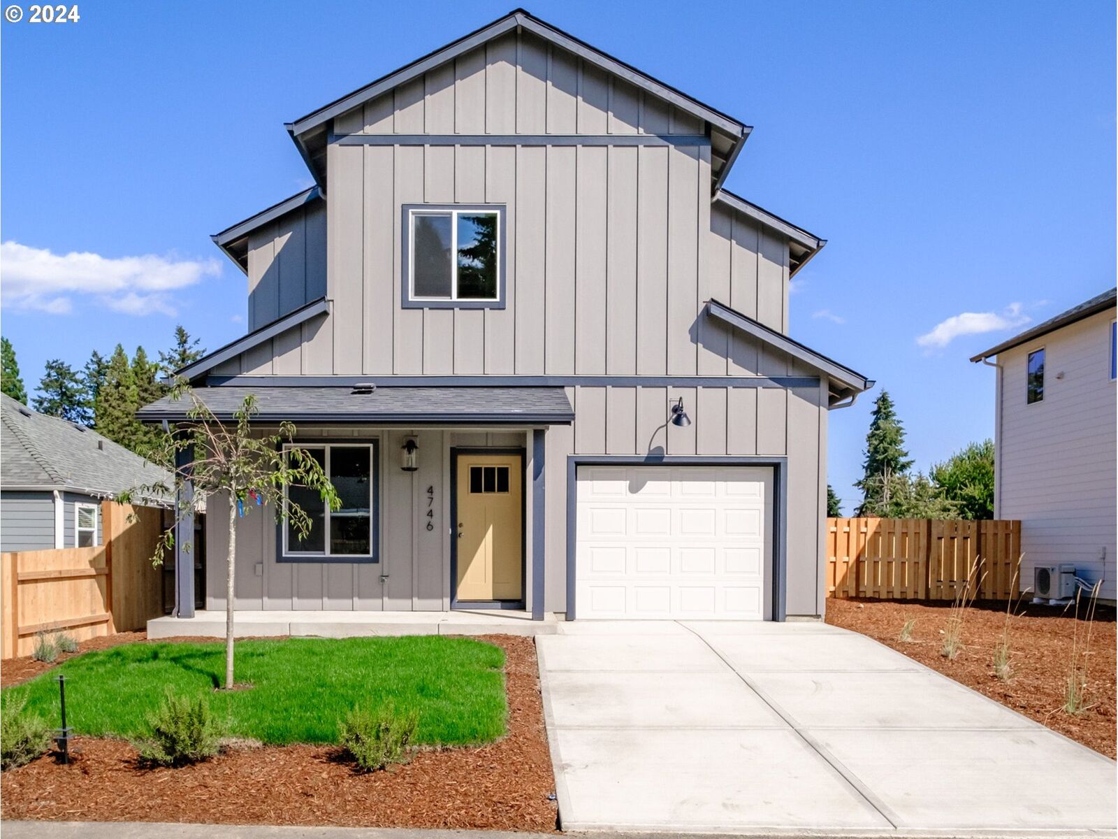 Property Photo:  