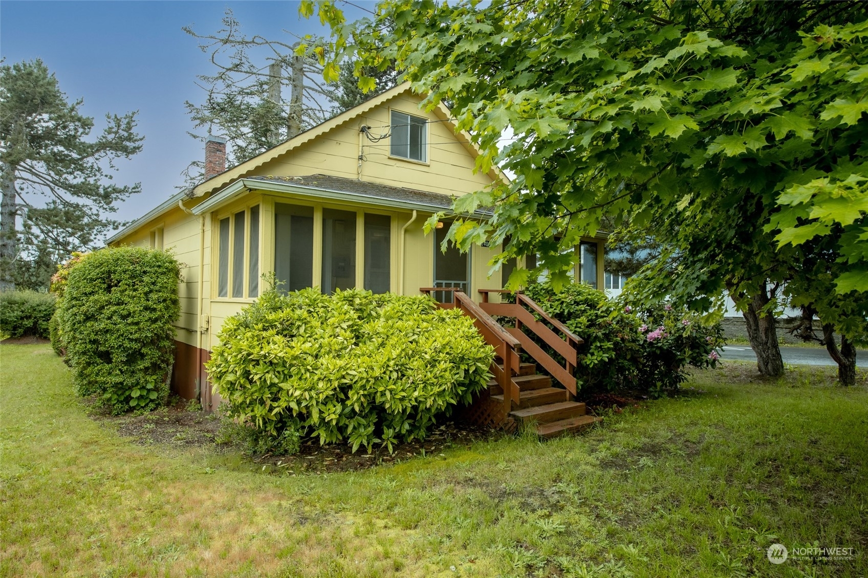 Property Photo:  24029 Roberts Drive  WA 98010 