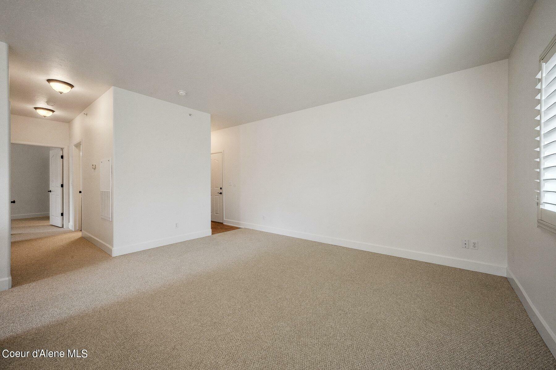 Property Photo:  6740 N Spurwing Loop #201  ID 83815 