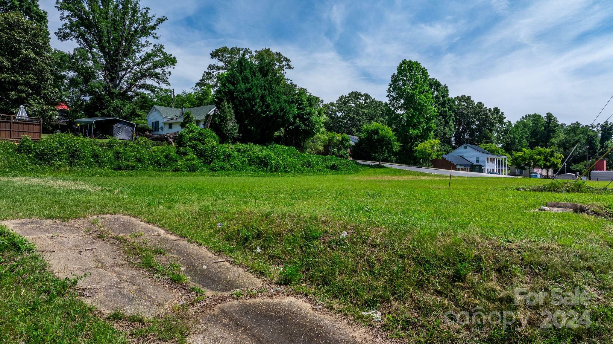 Property Photo:  25 N McDowell Avenue  NC 28752 