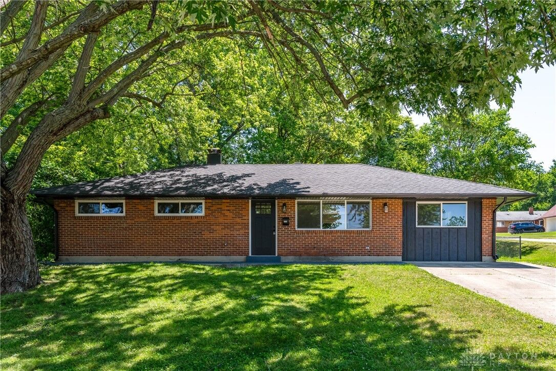 Property Photo: 6300 Falkland Drive OH 45424