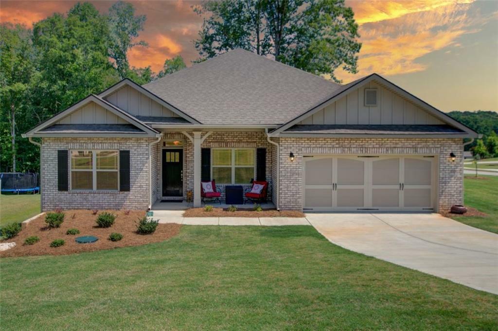 Property Photo:  420 Saddle Crest Court  GA 30110 