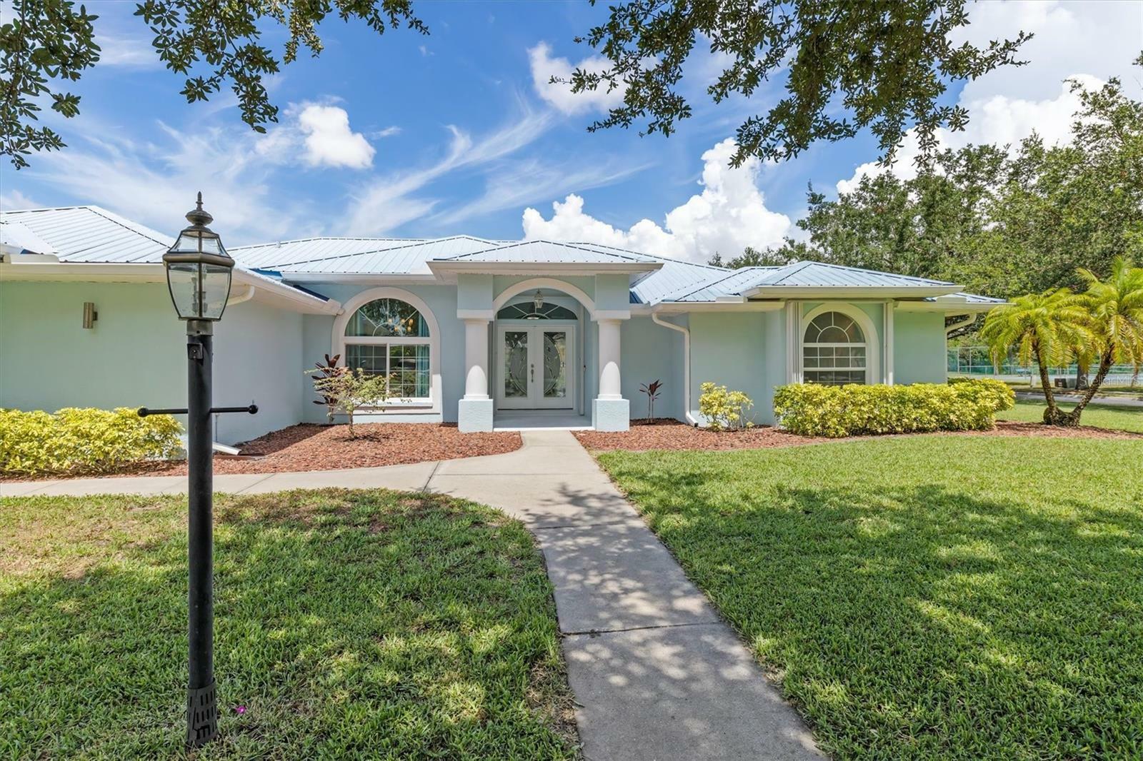 Property Photo:  1041 Harbour Drake Drive  FL 33983 