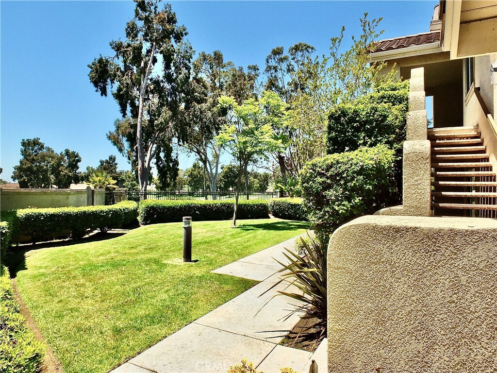 Property Photo: 233 Encantado CA 92688