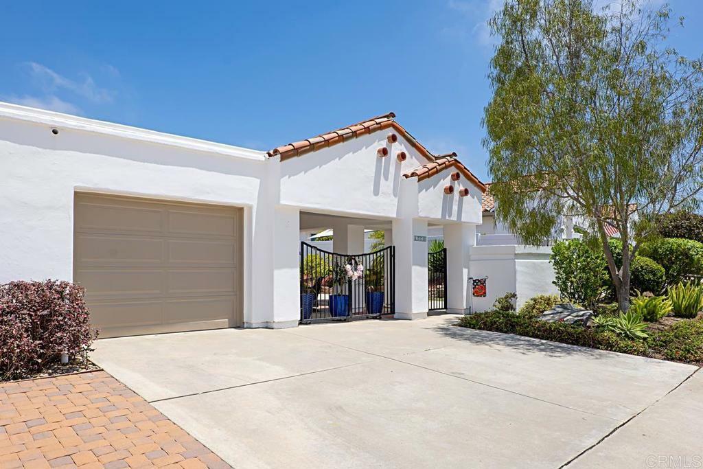 Property Photo: 4770 Collinos Way CA 92056