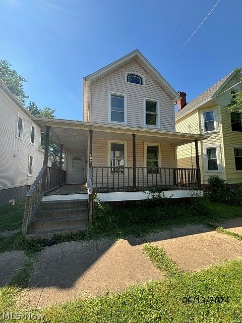 Property Photo:  107 Knox Street  OH 45750 